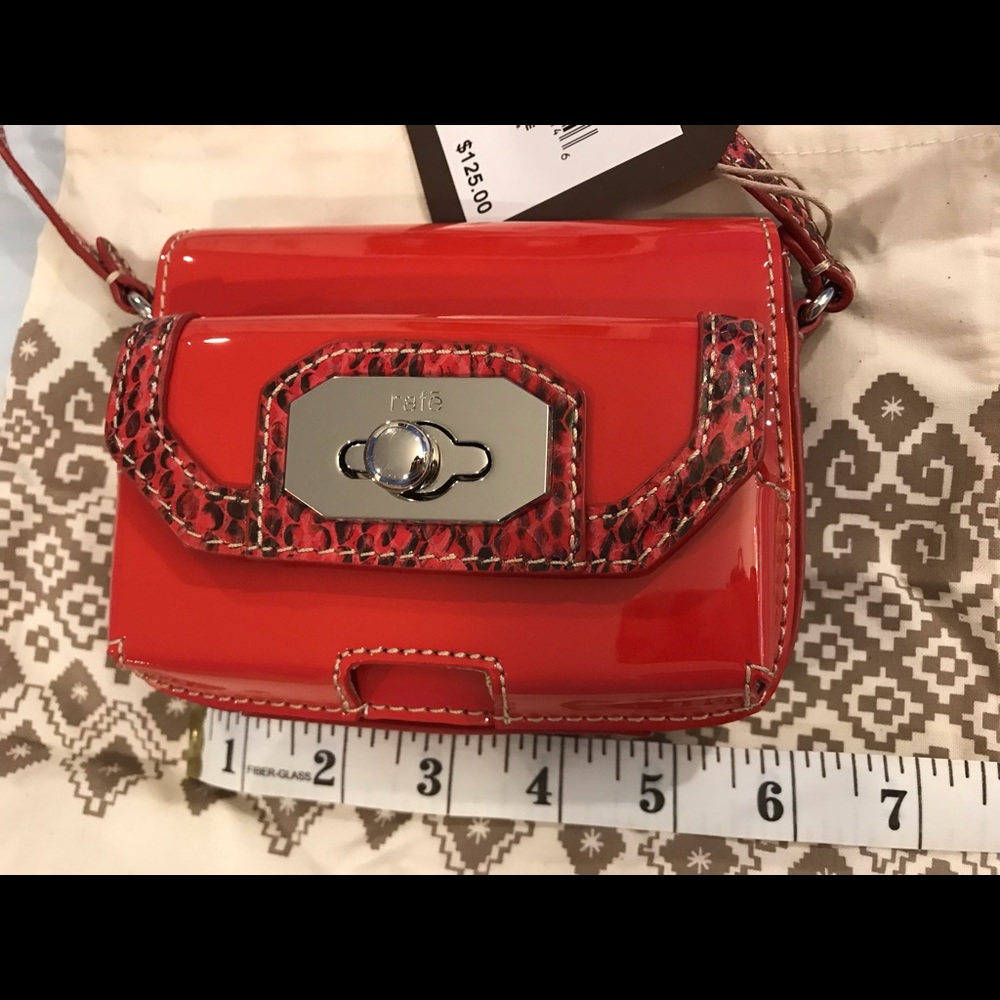 Rafé New York Monique Phone-Pocket Crossbody Red